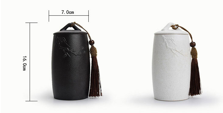 Stow Your Tea in Style with Our Black Pottery Ceramic Tea Caddy!